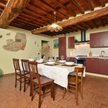 Casale Di Rosa Lucca